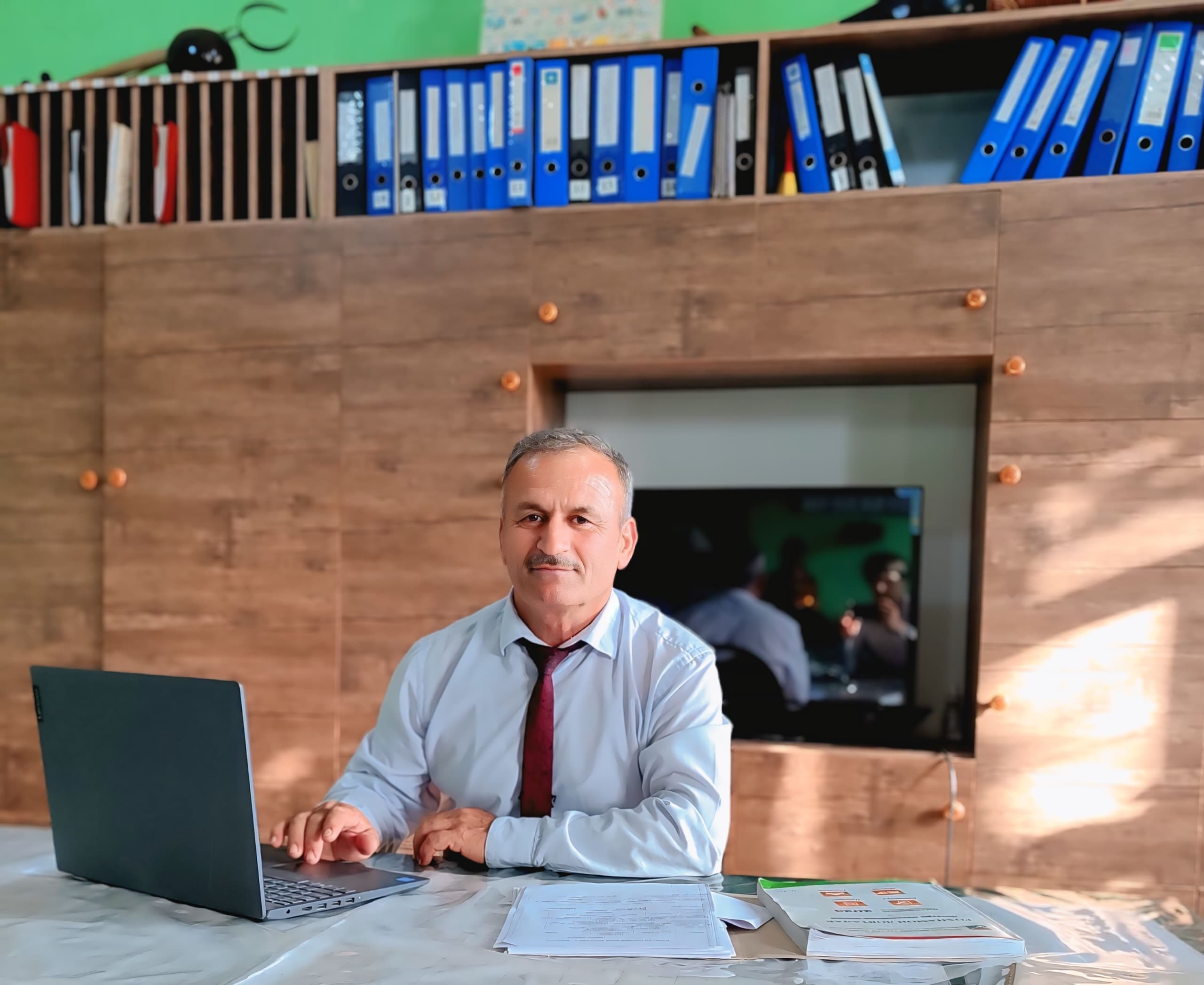 Акси ҷонишин